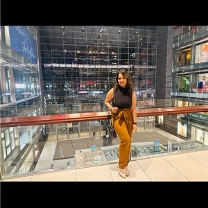 Meet your Posher, Deval